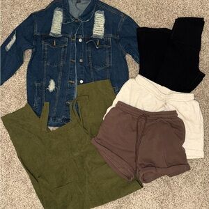 Women’s clothing bundle (Medium)
